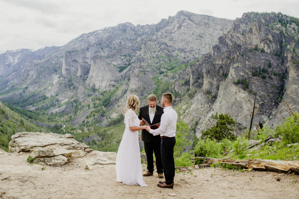 elope in Montana lolo national forest