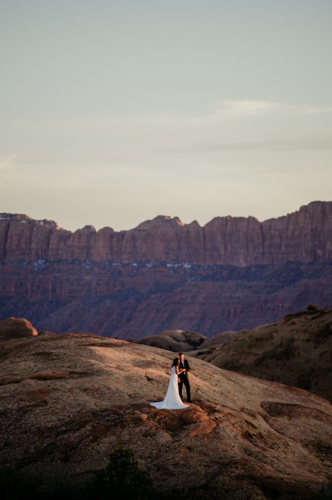 Things people forget when planning an elopement, Moab elopement photographer