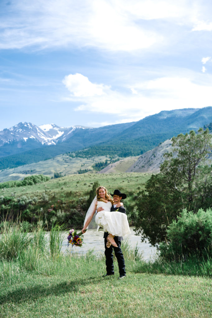 Yellowstone National Park Wedding with bride and groom portraits