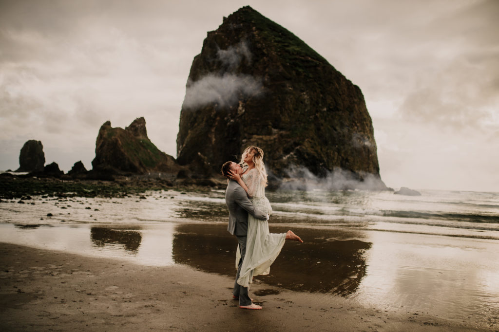 cannon beach elopement with adventure session