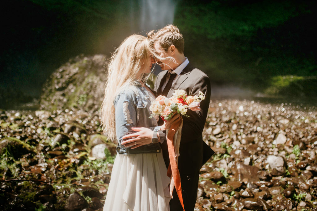 Where to elope in Oregon, waterfall elopement, oregon elopement photographer, Latourell Falls elopement