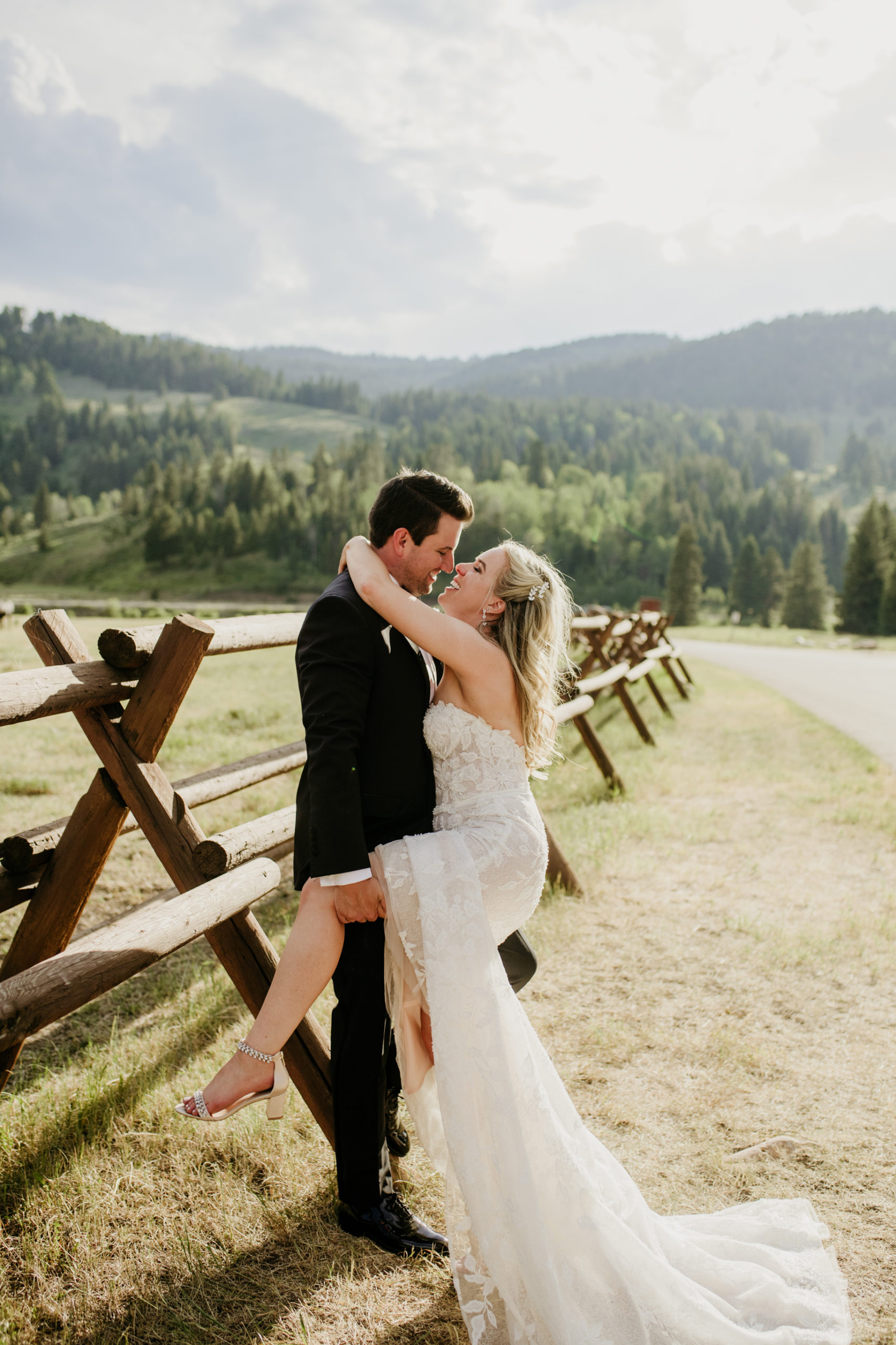 320 Guest Ranch Micro Wedding bride and groom portraits