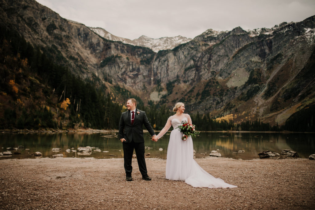 What are the benefits of eloping? We asked what are the reasons to elope from 20 of our real couples! Glacier national Park hiking elopement, mountain elopement