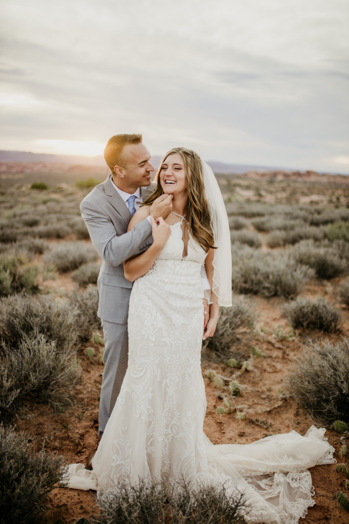 Everything you need to elope in Canyonlands National Park! Are you ready to get married in the sky? Canyonlands National Park is high in the sky and the jaw dropping, desert meets sky meets gorgeous couple in love that you are looking for. desert elopement location, joshua tree elopement, Arches National park elopement,