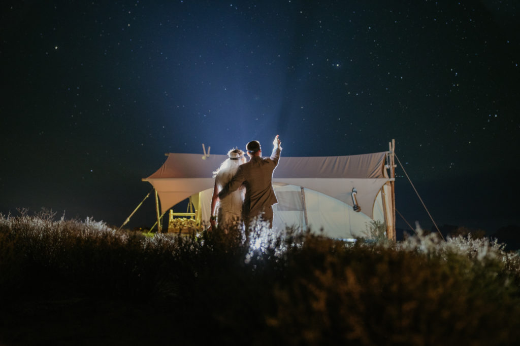 how to elope in Arches National Park, Arches National park elopement, Moab elopement with stars, international dark sky park.