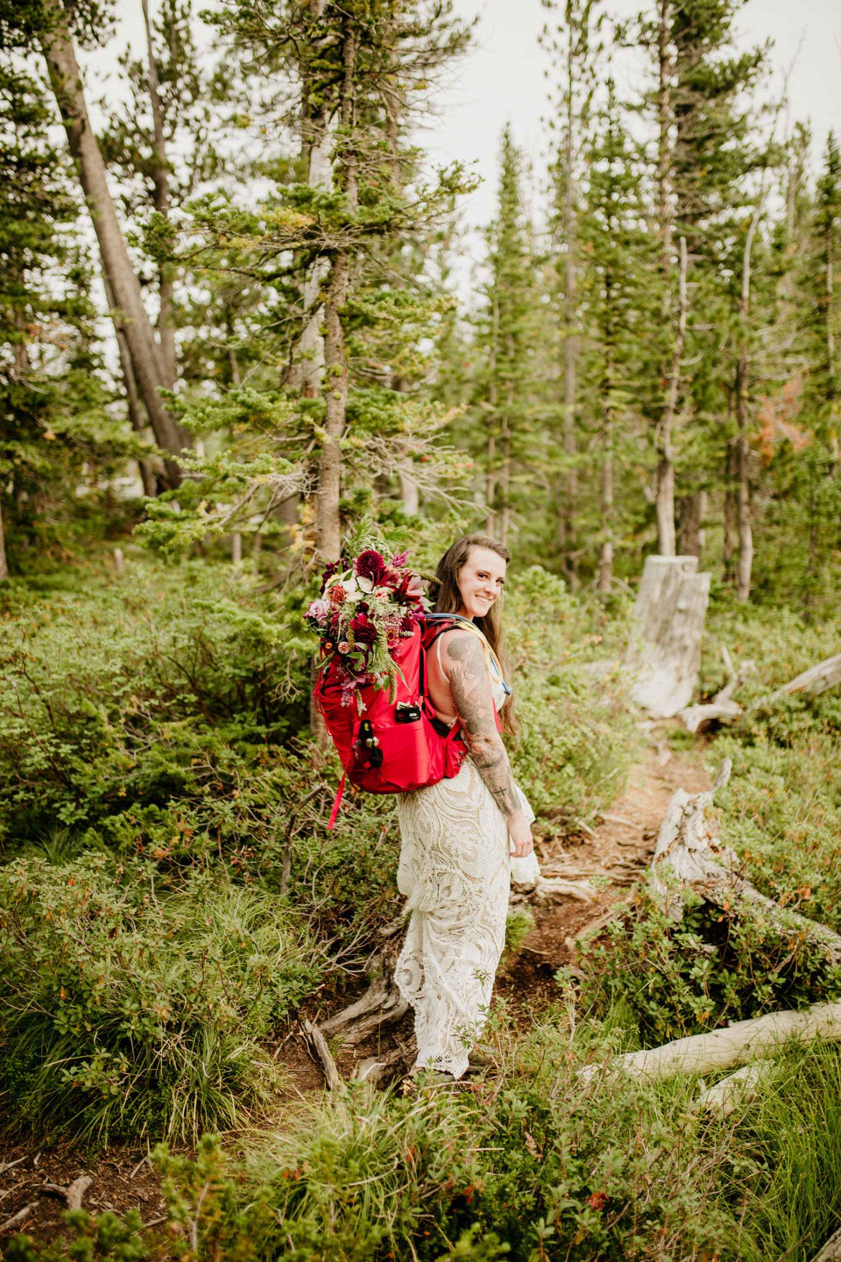 Montana hiking adventure session. Montana is the perfect place for an epic hike and gorgeous photos of you and your love. This secluded hike in Montana included an alpine lake!