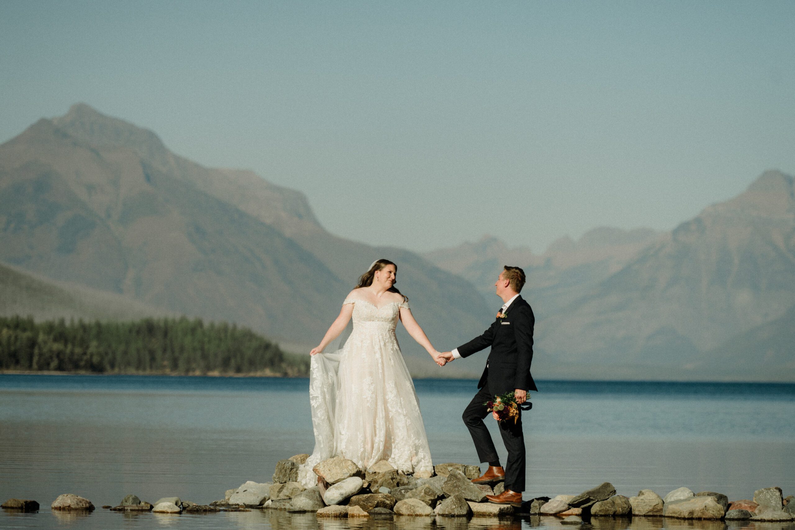 Ultimate 2026 guide on how much does it cost to elope? Real budgets, park permits, court fees, and expert tips to plan your dream adventure.