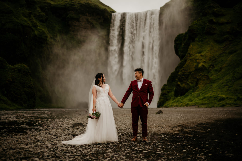 First Destination Wedding using the ultimate booking checklist for photographers! How to book a destination wedding for photographers in Iceland.