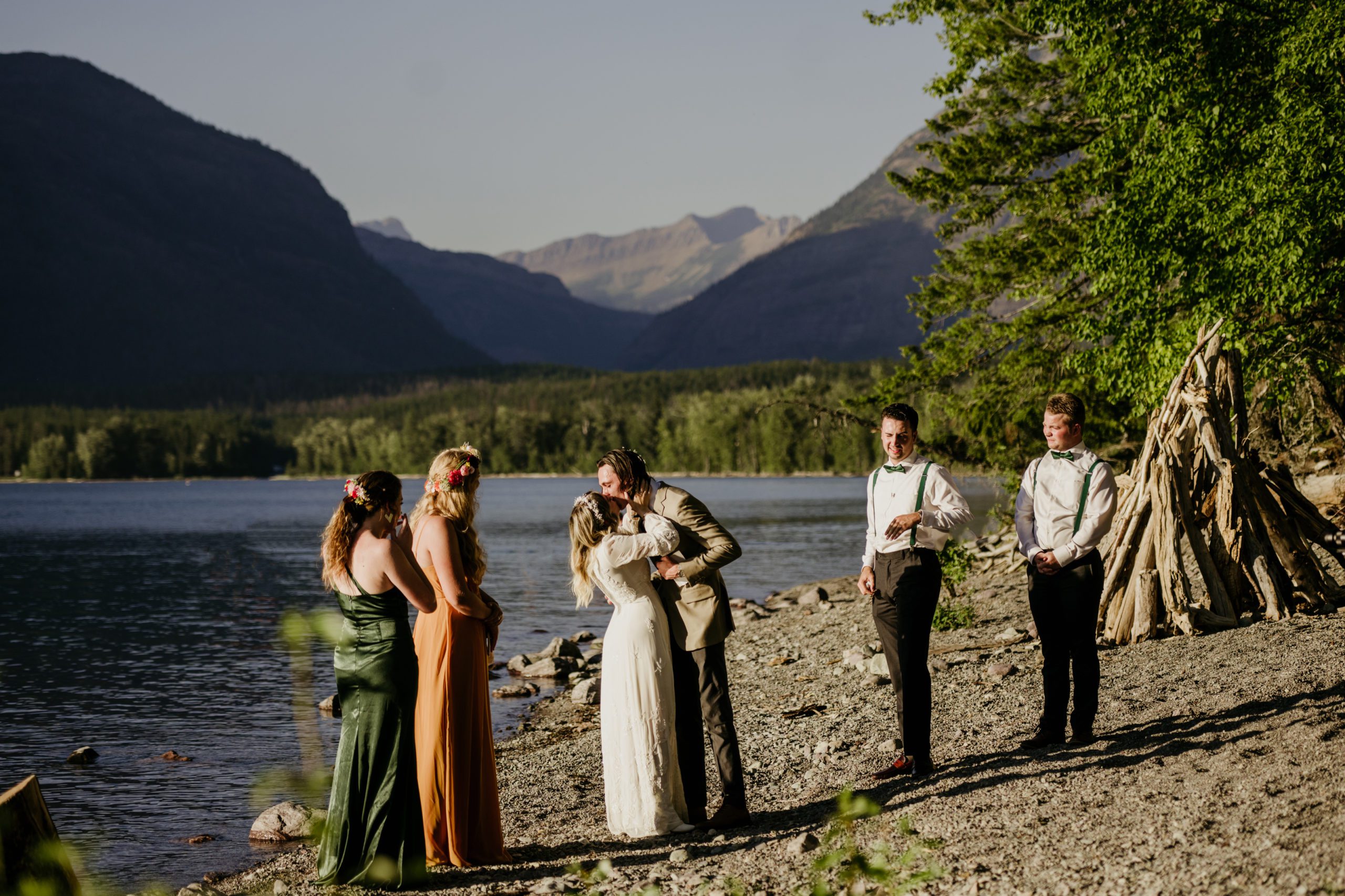 Glacier National Park micro wedding. Wedding photos on Lake McDonald. The best place for photos in Glacier National Park. Small wedding in Glacier - invite your friends and family to your wedding. Where can you get married in Glacier? 
