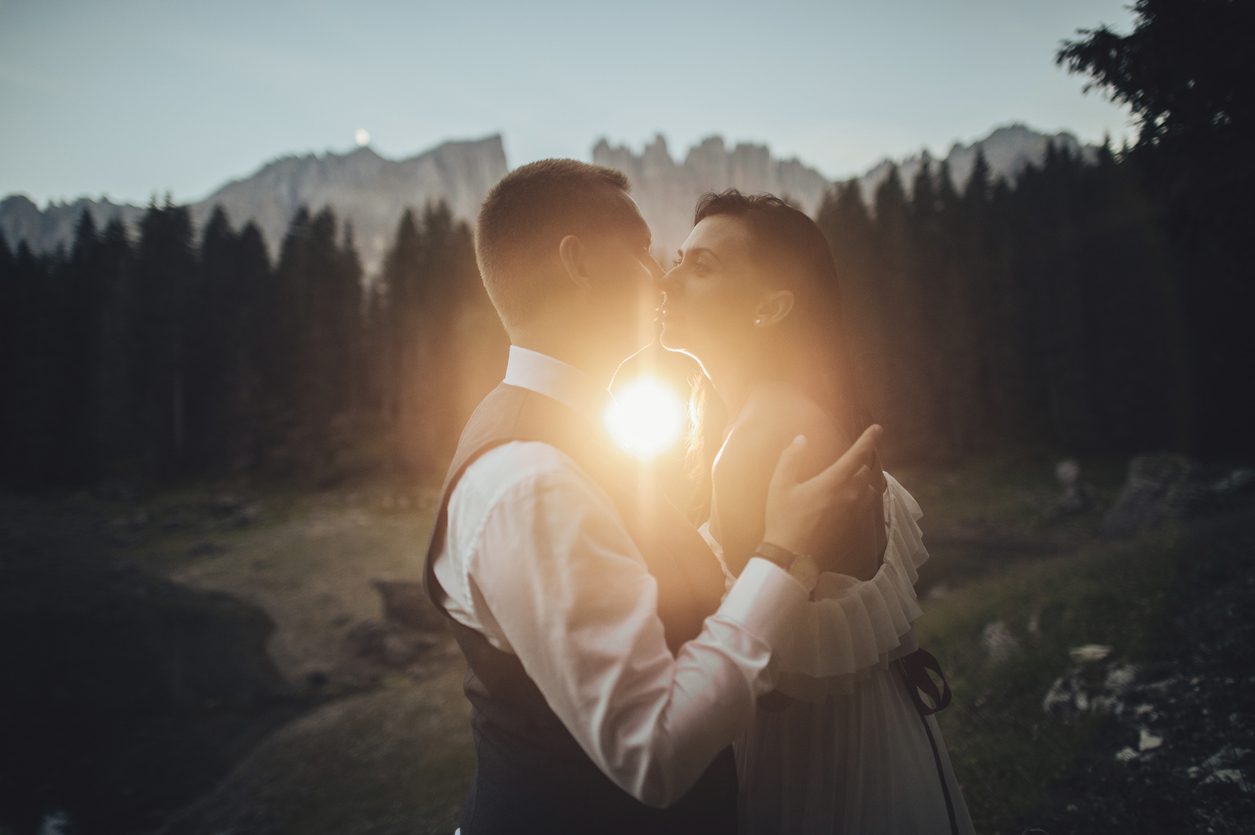 Eloping in a foreign country is overwhelming! Americans guide to eloping in Italy to share our REAL plans for our Summer 2023 elopement!