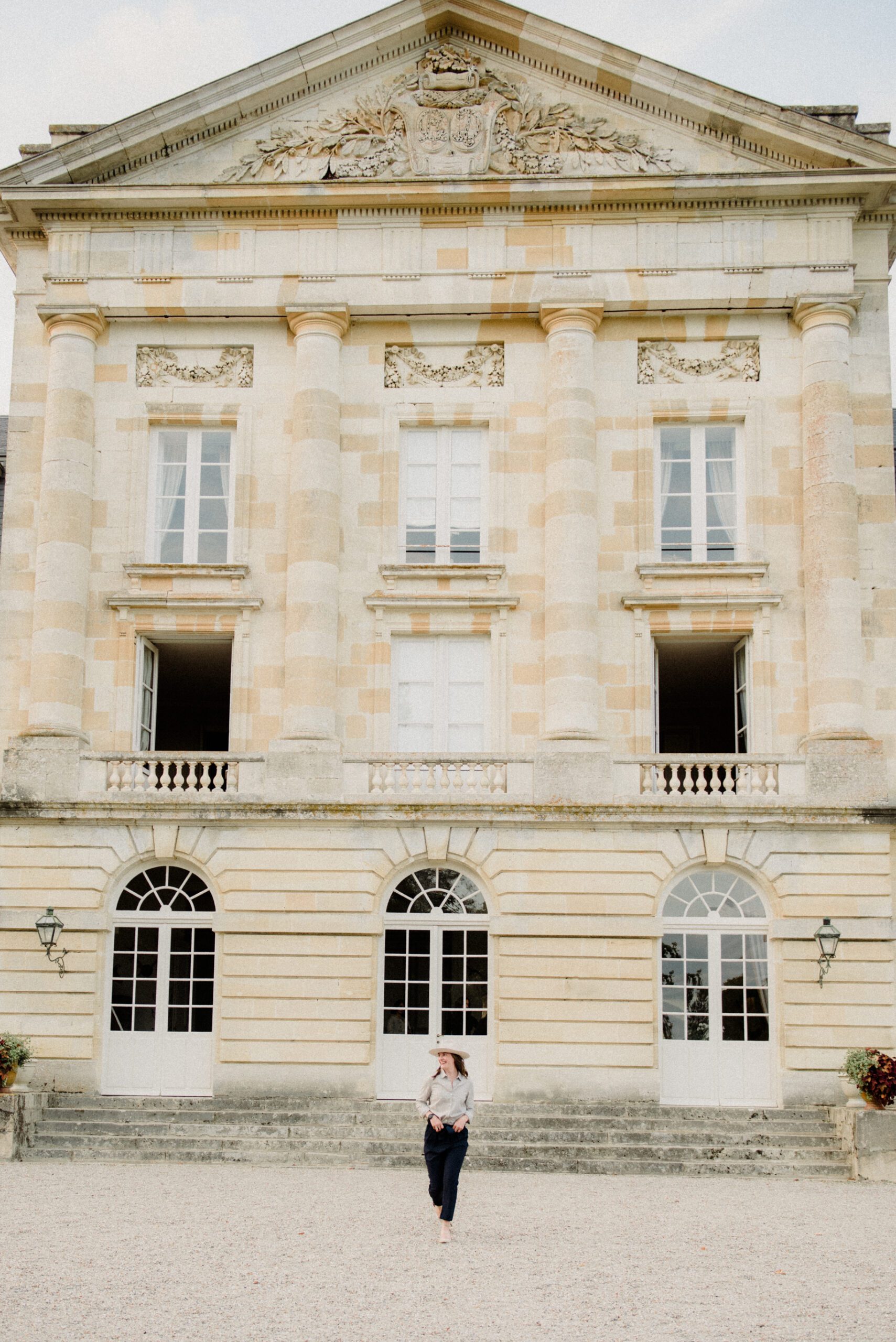 We are here to help you create a successful photography business with 30 habits you can start today! Maximize your profit!