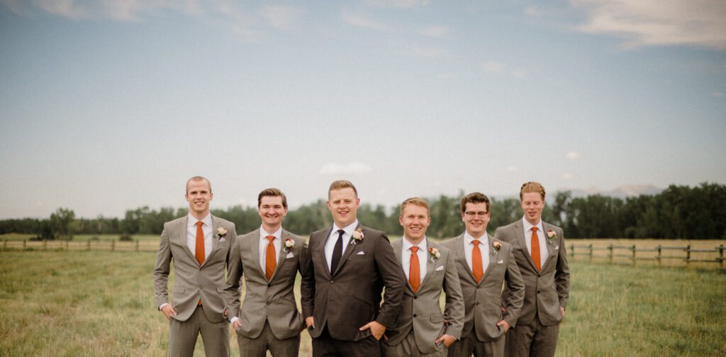 Wedding Photography Shot List, groomsmen shot list, how to pose groomsmen photos