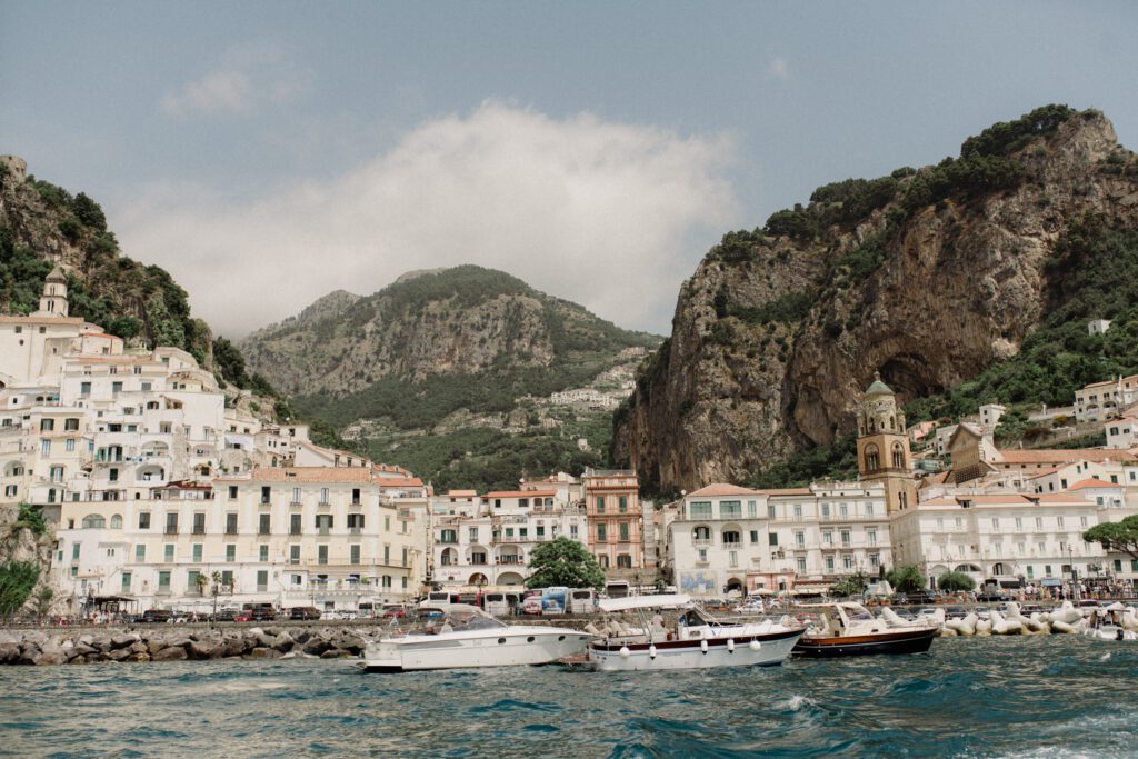 Discover the Perfect Guide on How to Elope in Amalfi Italy! Learn about how much it costs to elope in Amalfi with info on Ravello, Amalfi, and. Positano. 