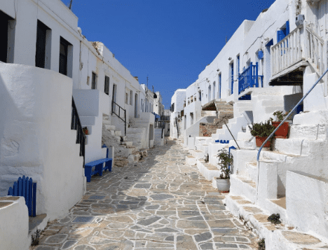 Part one of our Ultimate 2024 Greece Guide, Elope in Greece breaks down the cost, legality, planning and outlines a two day Greece elopement.

Greece photo, white architecture 