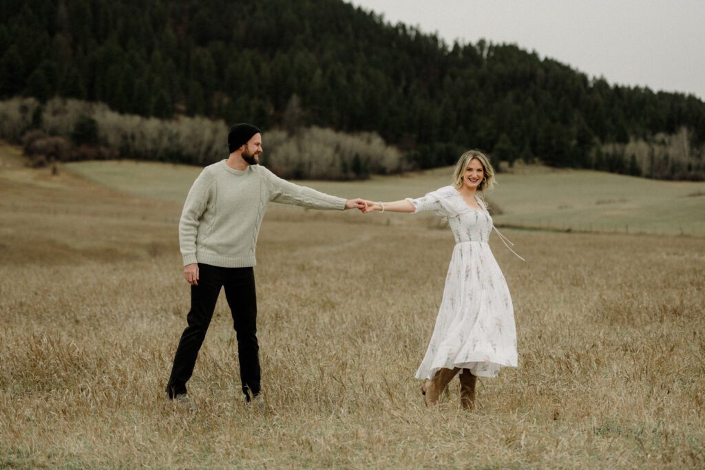 Bozeman, Montana engagement session in the fall. Fall engagement session on a farm. Farm engagement session in Montana. 