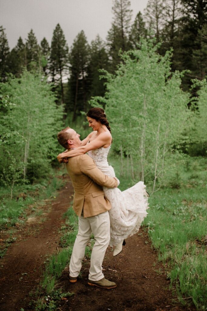 best of 2023 elopement & wedding photography with a Feathered Pipe Ranch Wedding.