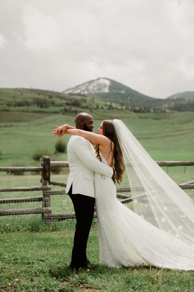 The ultimate helicopter wedding in Montana! From a stretch limo to stunning mountain views, this Bozeman adventure is a dream come true.