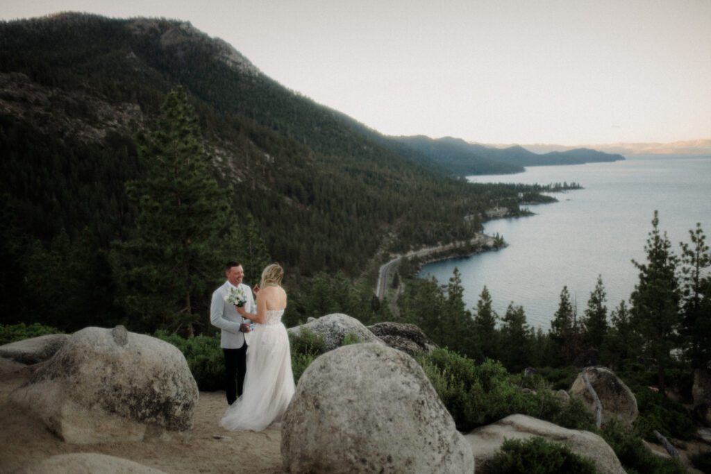 This gorg California elopement in Lake Tahoe has it all! Sunrise hike, private vows and a morning boating on the lake! PERFECTO!