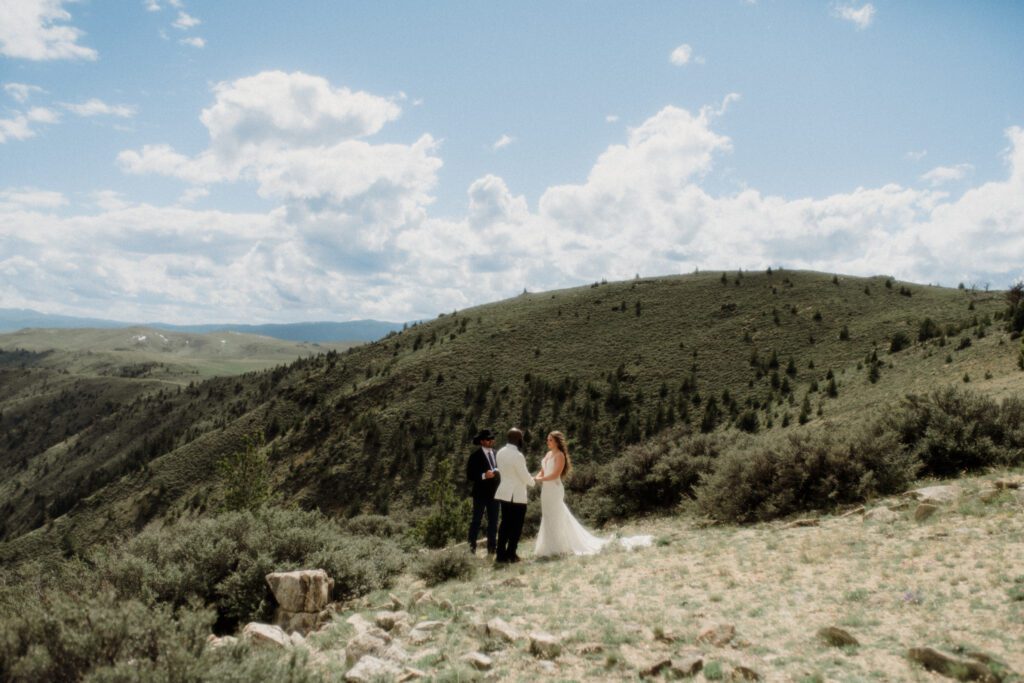 The ultimate helicopter wedding in Montana! From a stretch limo to stunning mountain views, this Bozeman adventure is a dream come true.