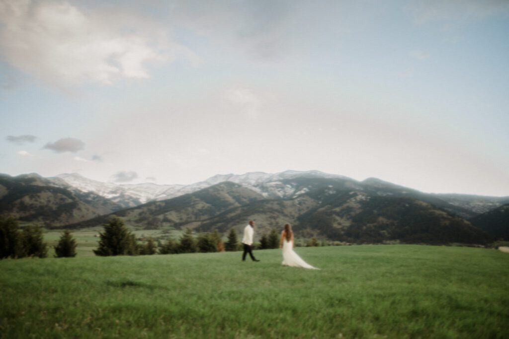 The ultimate helicopter wedding in Montana! From a stretch limo to stunning mountain views, this Bozeman adventure is a dream come true.