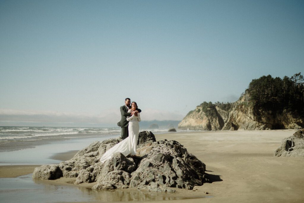 When you think, "elopement Oregon Coast," this is what you think of! Intimate vows at Hug Point, epic Haystack Rock views, and star photos!

This all day elopement will give you the inspo you need for the BEST ELOPEMENT SPOTS near Cannon Beach, contact info for officiants in the area and of course Cannon Beach Resorts you should stay in! 