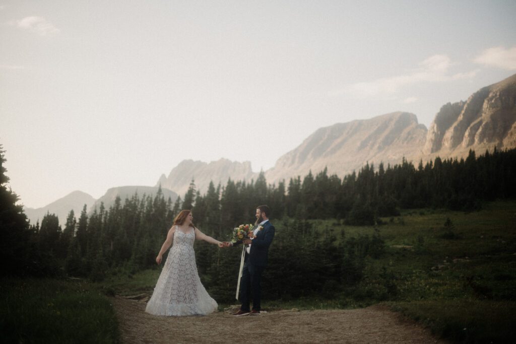 From stunning views at Lake McDonald to magical star photos at Hidden Lake, their day is perfection! *Montana adventure elopement in Glacier*!