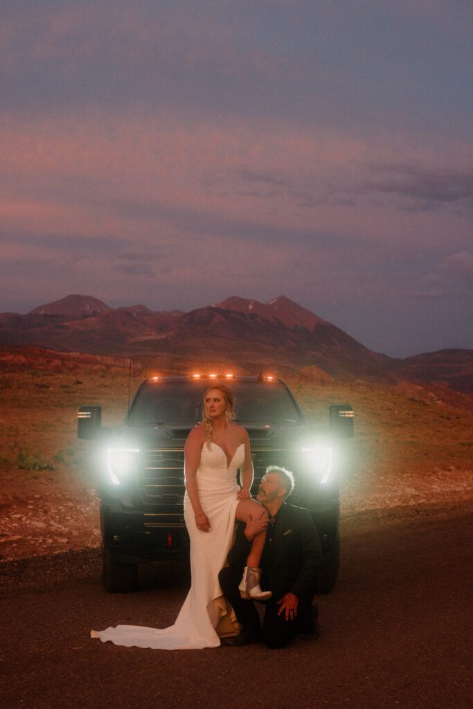 moab elopement, dirt bike wedding, desert elopement dirt bike photo, adventure elopement moab images, moab elopement photographer