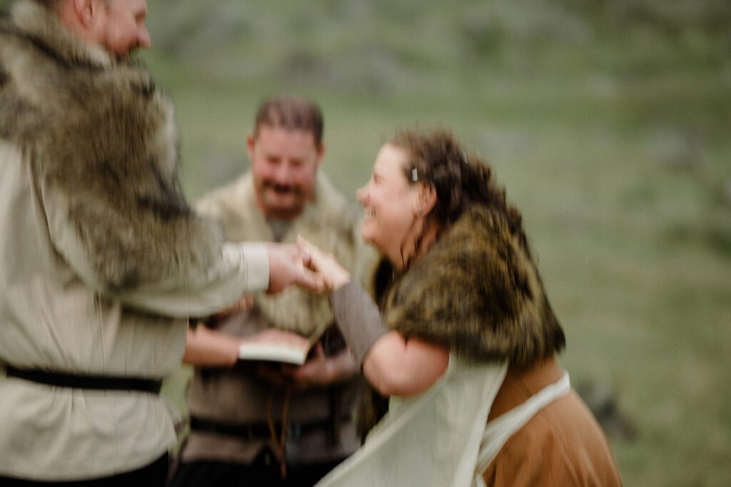 This Iceland vow renewal is pure magic—Vestrahorn peaks, Diamond Beach, waterfalls & Viking vibes. See why Iceland is the spot