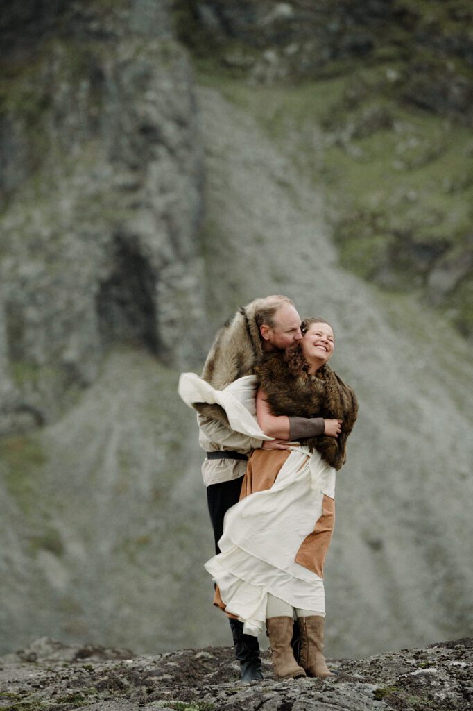This Iceland vow renewal is pure magic—Vestrahorn peaks, Diamond Beach, waterfalls & Viking vibes. See why Iceland is the spot