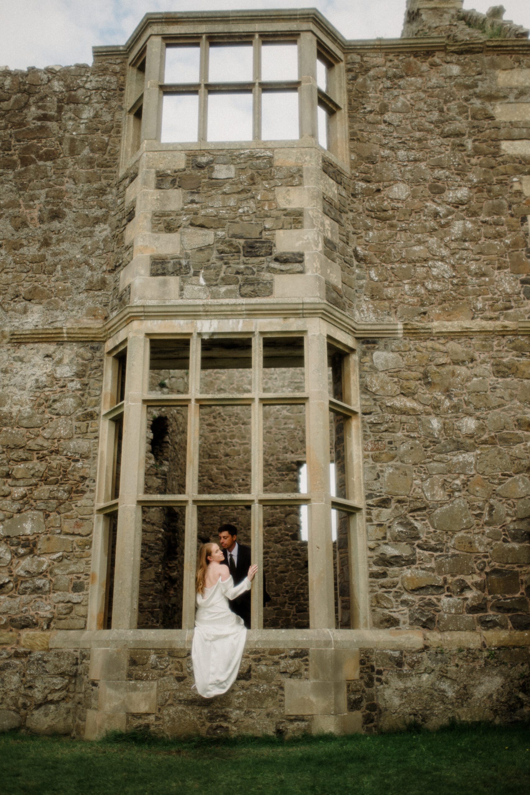 Eloping in Scotland and where to elope in Isle of Skye. Best place to stay in Isle of Skye is Broadford House.
