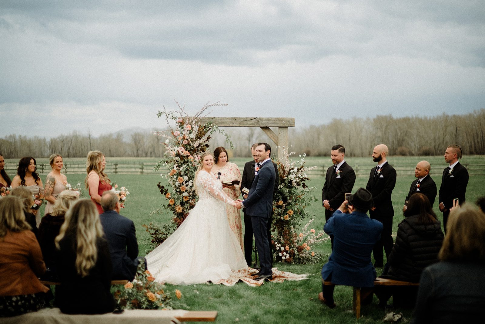 See this Bozeman wedding at Firelight Farm featuring heartfelt moments, joyful laughter, and a couple whose love shines in every photo.