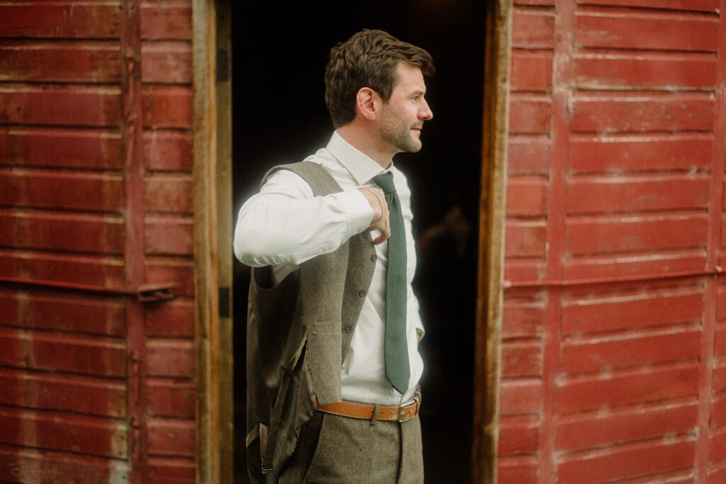 Bozeman wedding with dogs complete with bow ties, sunset photos, and dreamy rain portraits. Plus tips for including your dog in your wedding day.