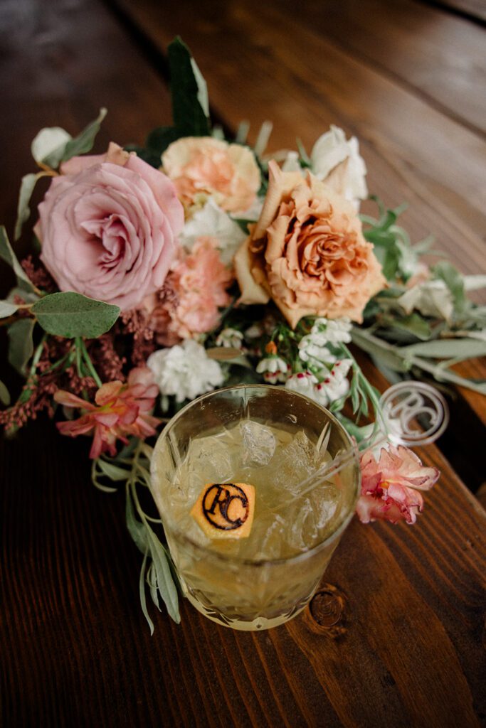 See this Bozeman wedding at Firelight Farm featuring heartfelt moments, joyful laughter, and a couple whose love shines in every photo.