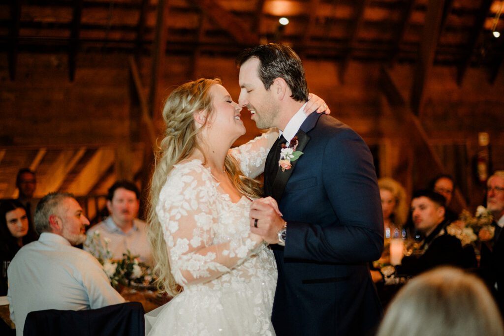 See this Bozeman wedding at Firelight Farm featuring heartfelt moments, joyful laughter, and a couple whose love shines in every photo.