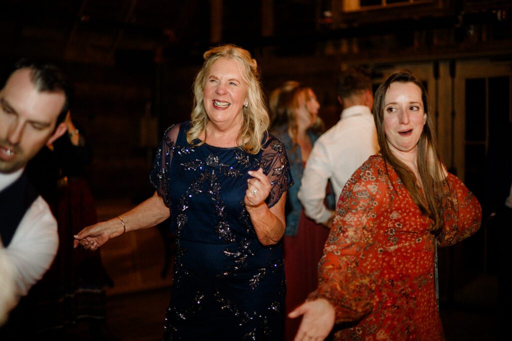 See this Bozeman wedding at Firelight Farm featuring heartfelt moments, joyful laughter, and a couple whose love shines in every photo.