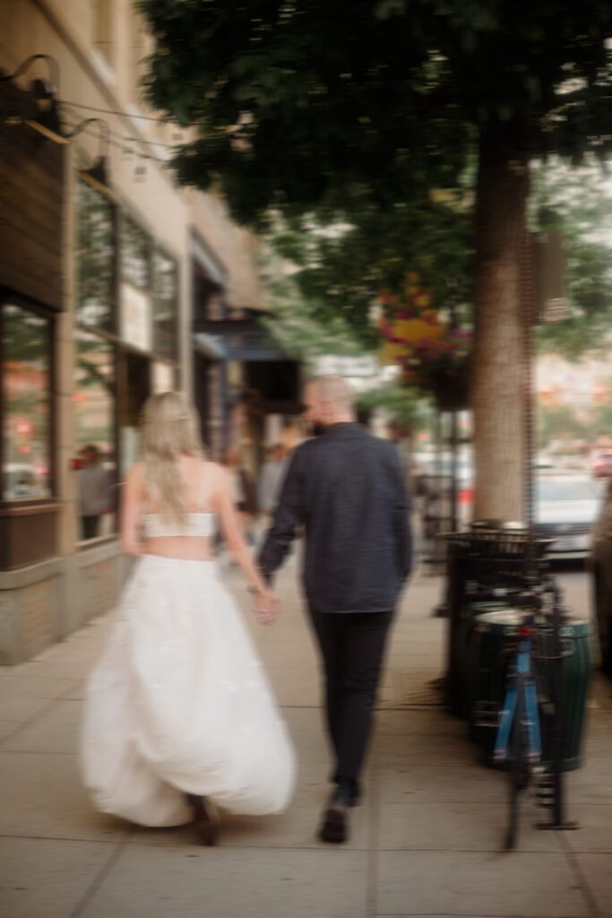 Discover the best engagement session spots in Chicago, from iconic skyline views to hidden gems. Get expert tips, permit info, and photo-ready locations for stunning Chicago engagement photos.