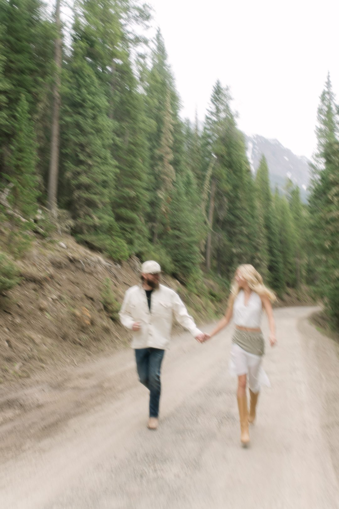 How to have an engagement session in Bozeman, Montana. The best locations, outfit tips, timing strategies, how to use your photos.