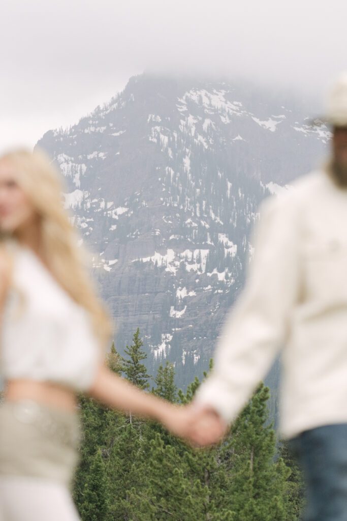 How to have an engagement session in Bozeman, Montana. The best locations, outfit tips, timing strategies, how to use your photos.