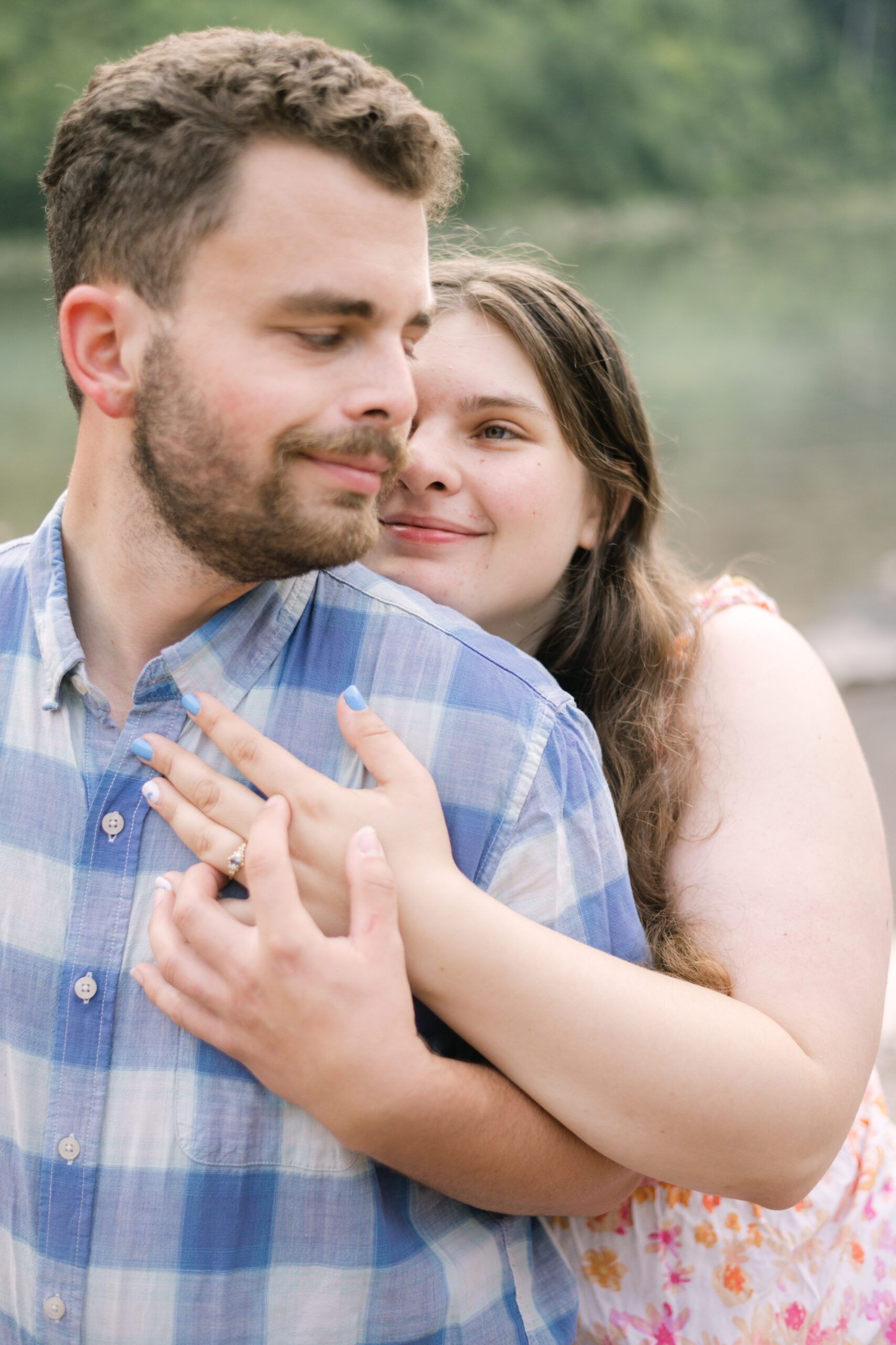 How to plan a surprise proposal in Glacier National Park. Learn the best locations, timing tips, outfit ideas, and how to keep it a surprise.